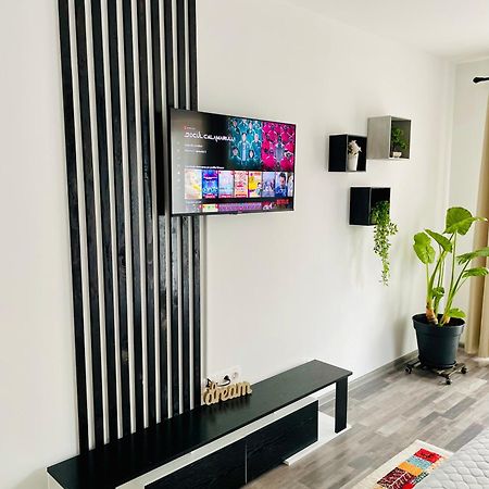 Montsee Brasov Apartment ภายนอก รูปภาพ